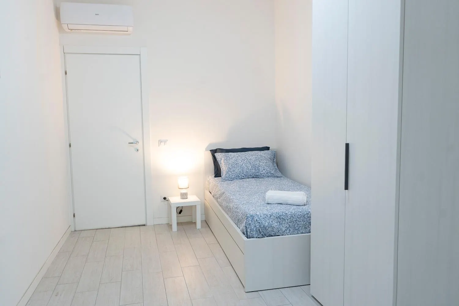Ce6 - Corso Sempione • Large Apartment Milan